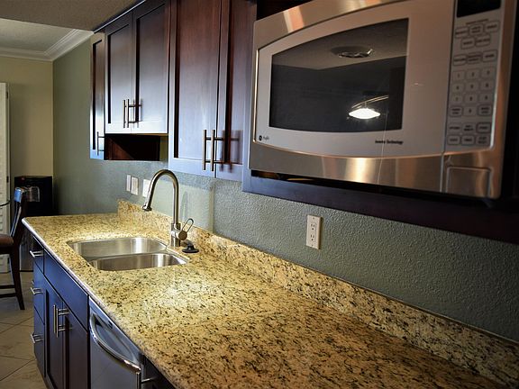5th image of 1803 E Hayward Ave Unit 2