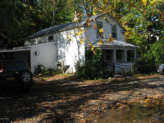 2nd image of 19 Leonard St