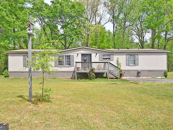2nd image of 384 Double D Rd