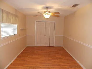 1309 Azalea Ln — Photo 10