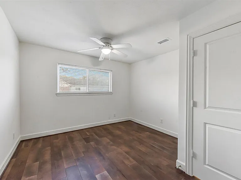 7505 Brompton St — Photo 16