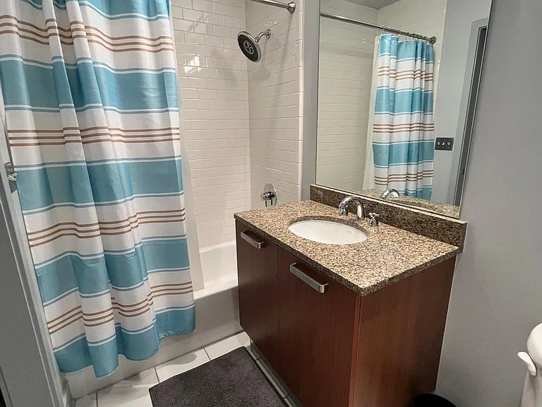1133 Metropolitan Ave — Photo 14