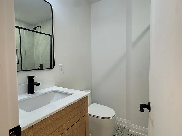 29 Dellbrook Cres — Photo 9