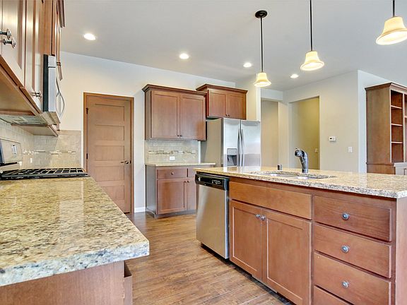 4th image of 19532 207th Street Ct E