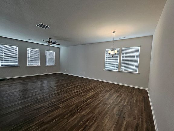 4th image of 107 Windover Way