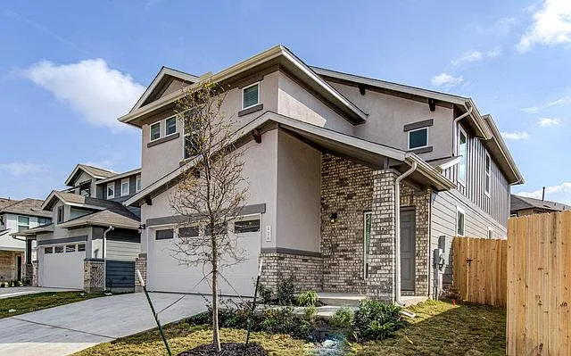 3200 College Park Dr — Photo 2