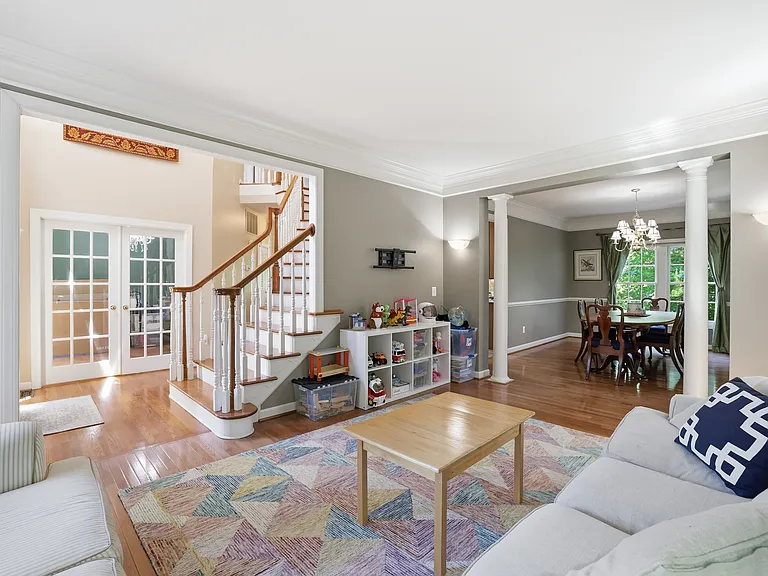 5767 Bush Hill Dr — Photo 16