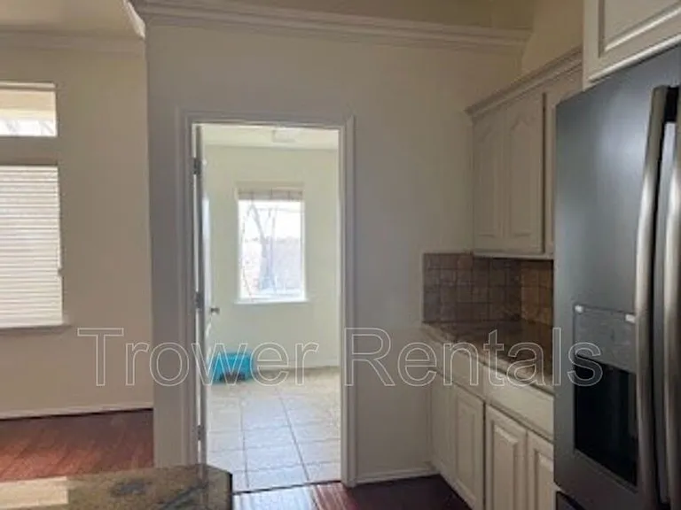 8104 San Antonio St — Photo 30