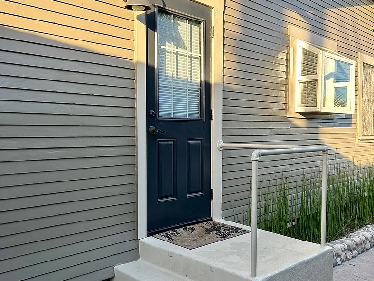 4320 Iowa St — Photo 12