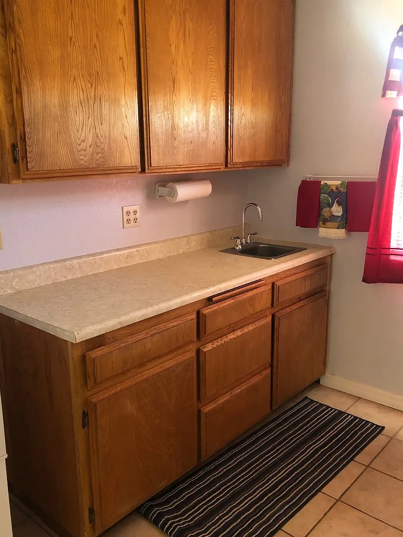 27878 Apache — Photo 2