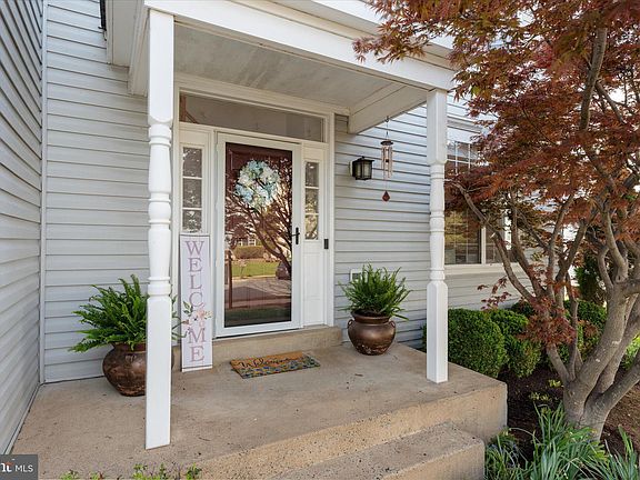 4th image of 1248 Barksdale Dr NE