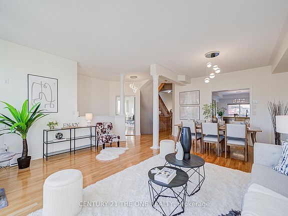 3rd image of 46 Mistywood Cres