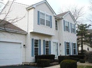 9 Elizabeth Ct, Lake In The Hills, IL 60156