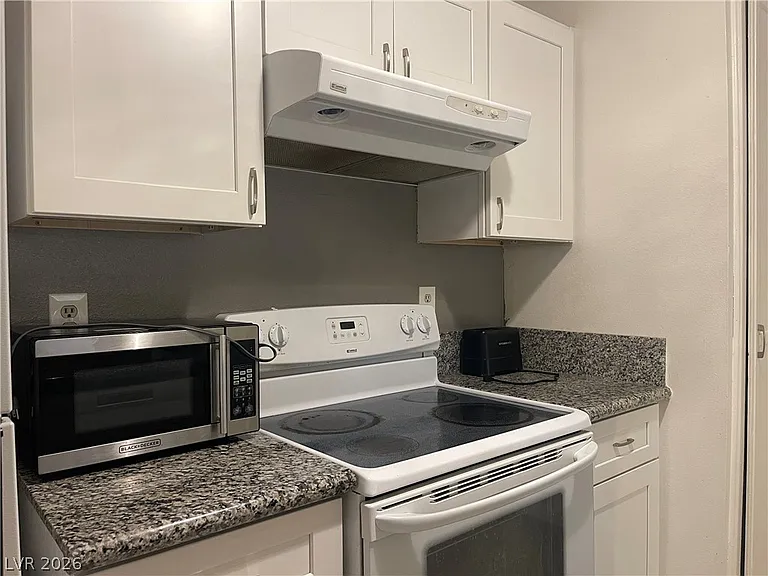 1361 E University Ave #105 — Photo 7