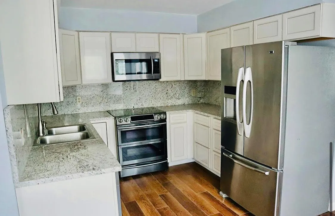 1 Sherbrook Ct — Photo 2