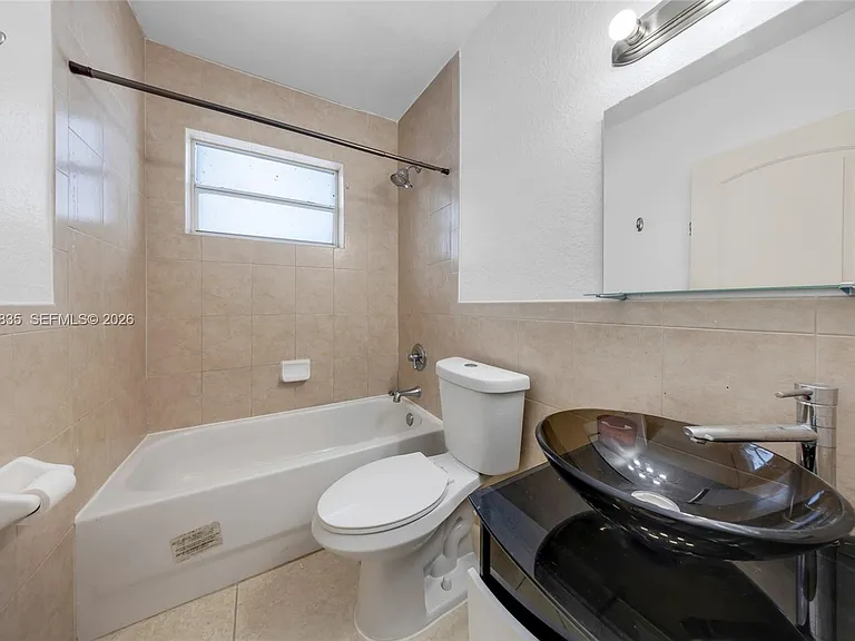 7801 Hispanola Ave #5 — Photo 18