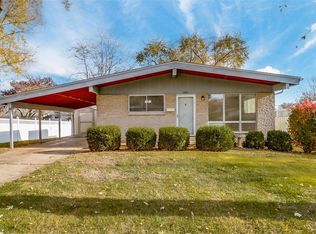 1520 Swan Dr, Florissant, MO