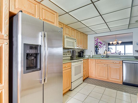 5th image of 1250 Gulf Blvd APT 605