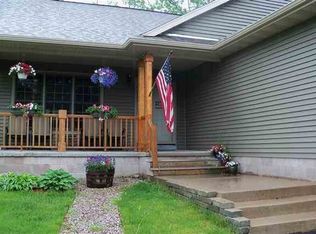19 Stephen Lee Dr, Marquette, MI 49855