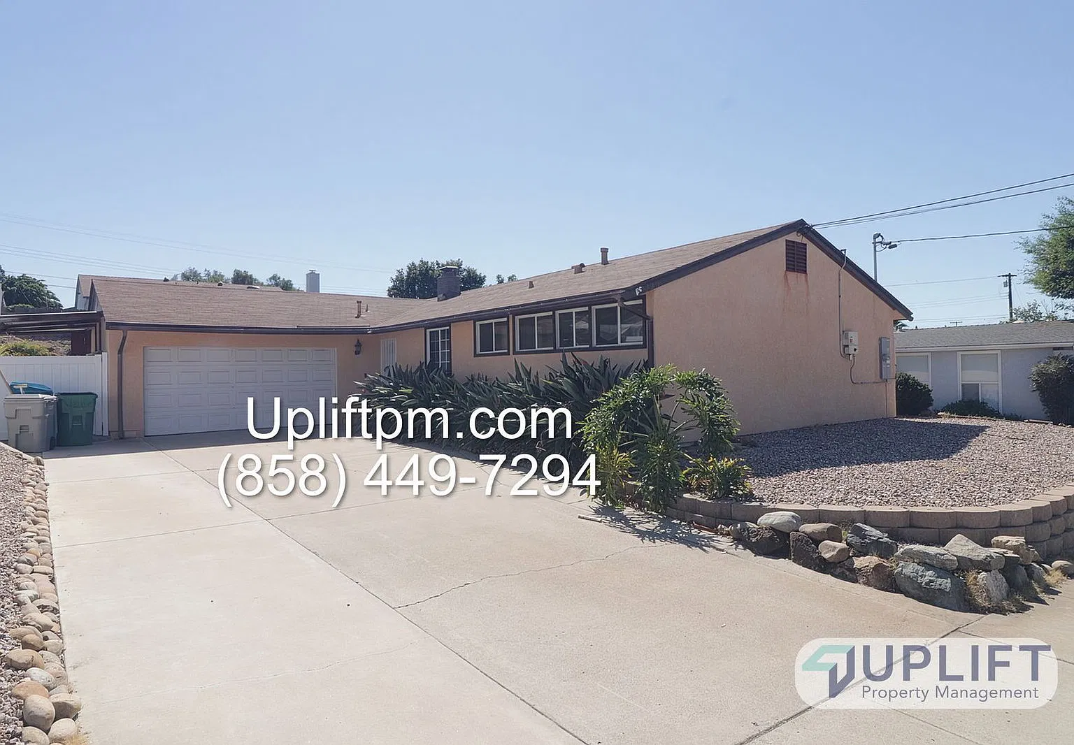 4 bed, 2.0 bath, 1404 sqft, $4,400 — Photo 1