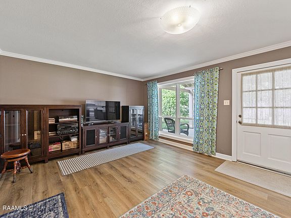 5th image of 126 Alyene Dr