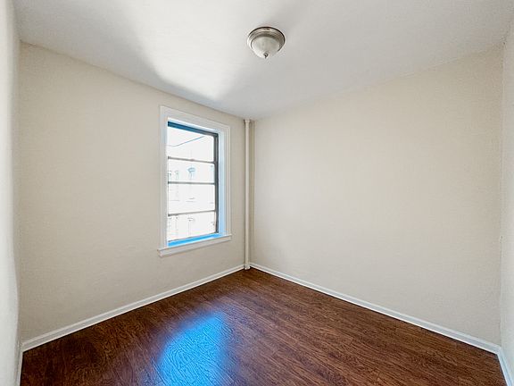3rd image of 515 W 170th St APT 61