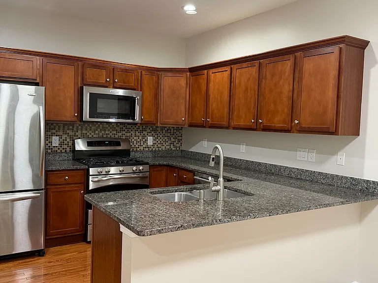 281 Sterling Dr — Photo 10