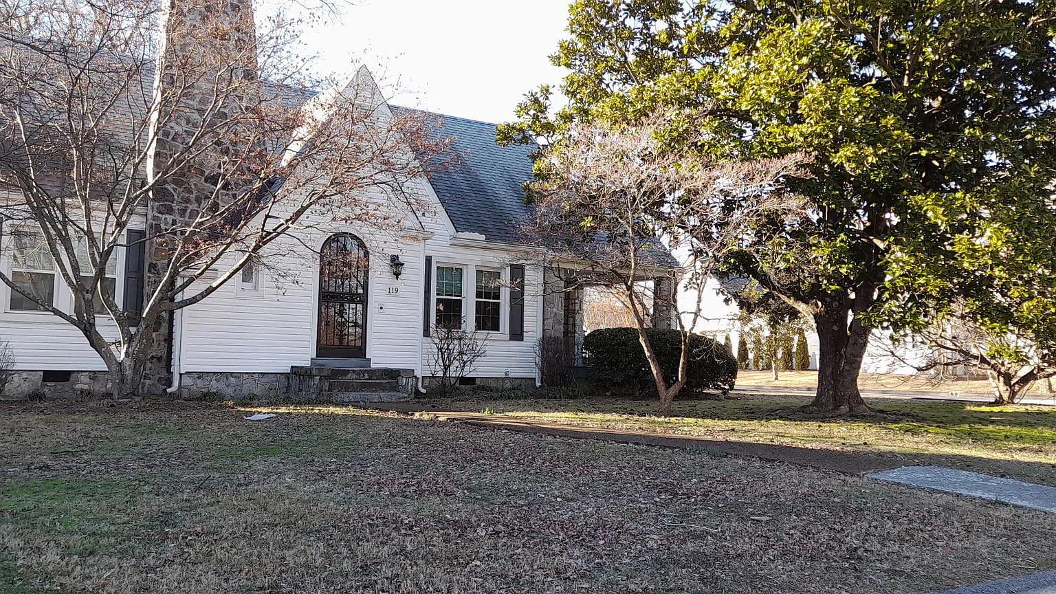 4 Bedroom 2 Bath home in North Chattanooga, TN — Photo 1