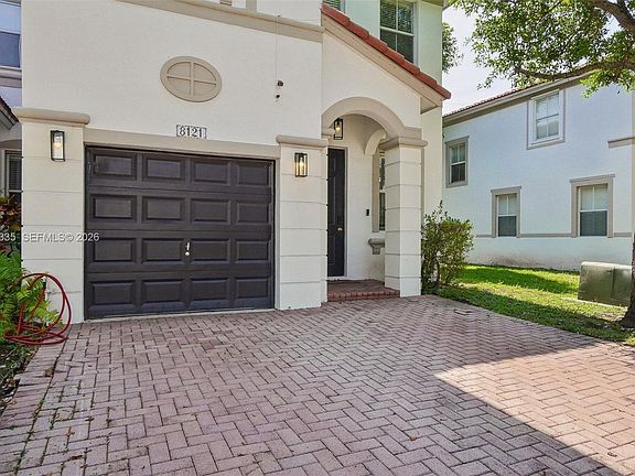 2nd image of 8121 NW 108th Pl