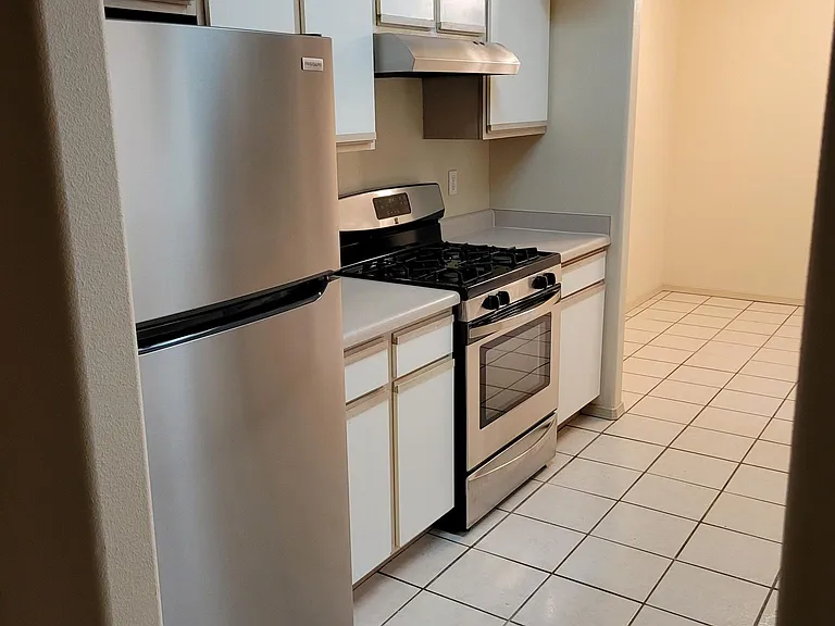 703 Athenian Way — Photo 5