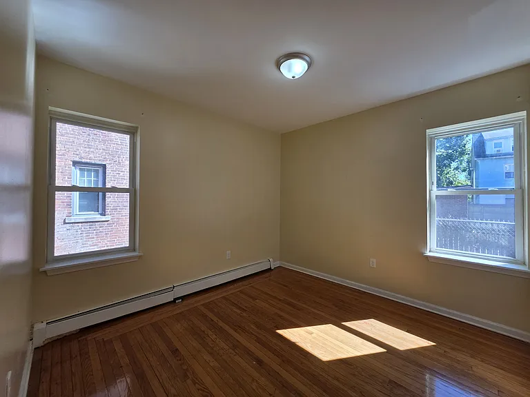 310 Edgewood Ave #D — Photo 9