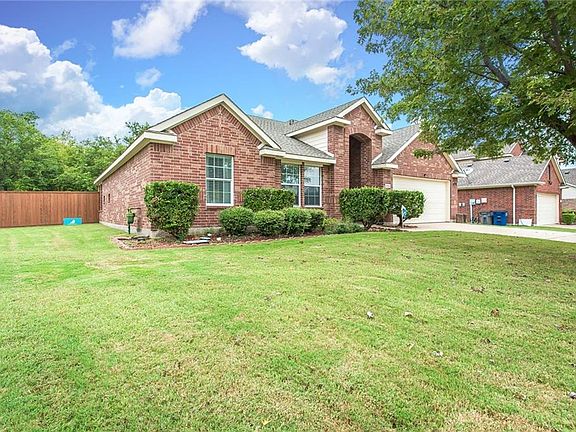 2nd image of 1204 Lake Trail Ct