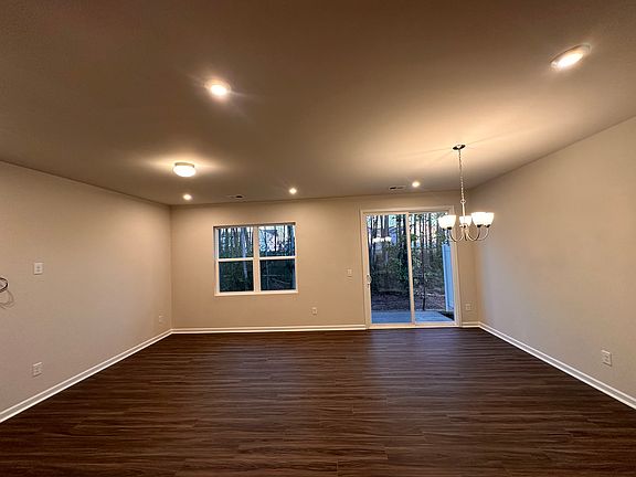 3rd image of 5221 Somerset Hill Ln