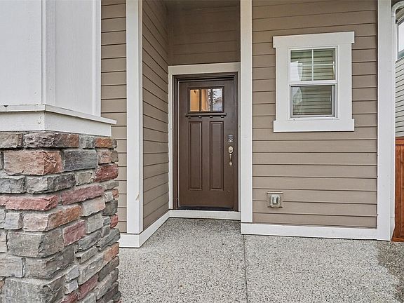 3rd image of 17321 40th Avenue SE