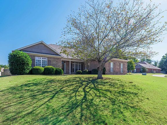 5th image of 119 Bilton Dr