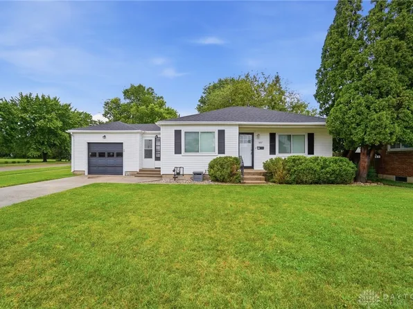 607 W Lake Ave, New Carlisle, OH 45344