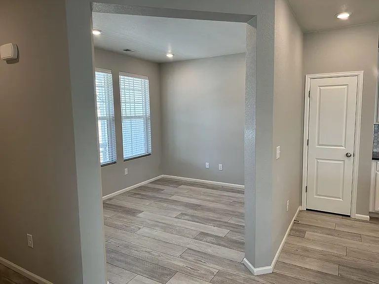 2948 Distant Rock Ave — Photo 5