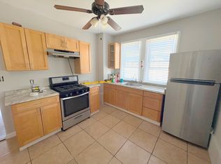 196 Sherman St #2, Cambridge, MA 02140