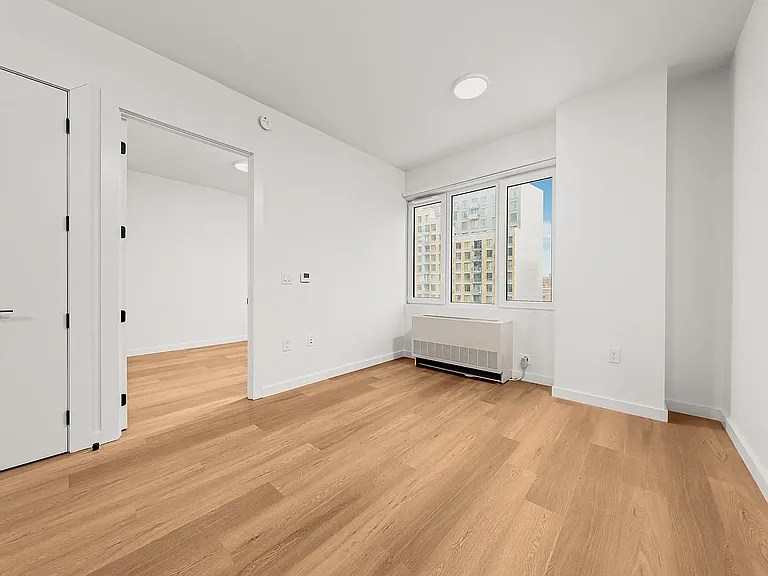 261 Grand Concourse #7709 — Photo 6