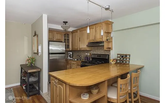 Sold by Douglas Elliman | media 3