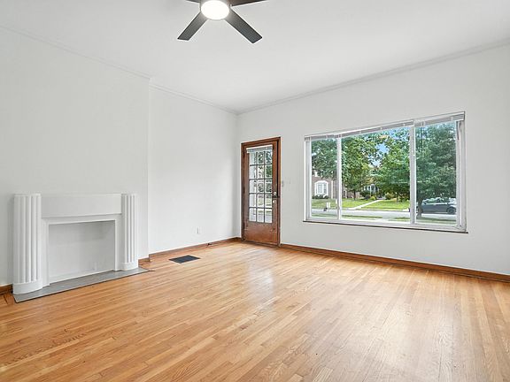 2nd image of 1660 Elmwood Ave