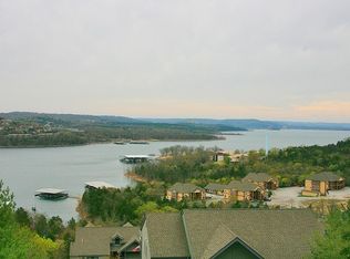 6 Treehouse Ln APT 6, Branson, MO 65616