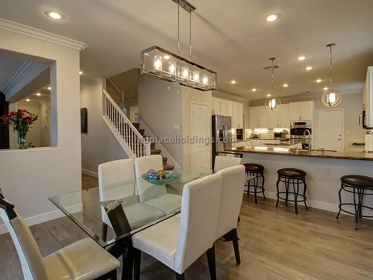 3604 Bryson Ct — Photo 4