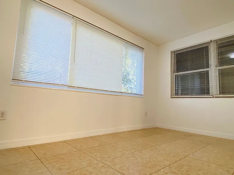 3340 Ottway Dr — Photo 5