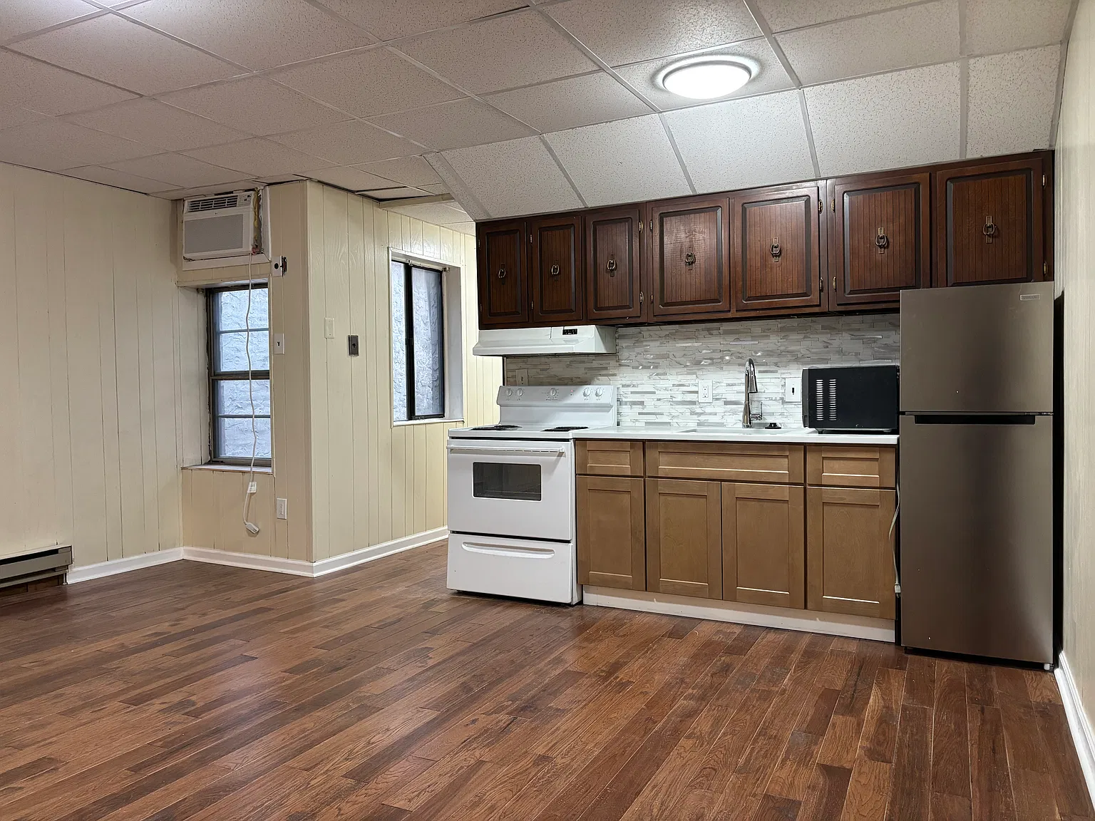 1 bed, $1,000 — Photo 2