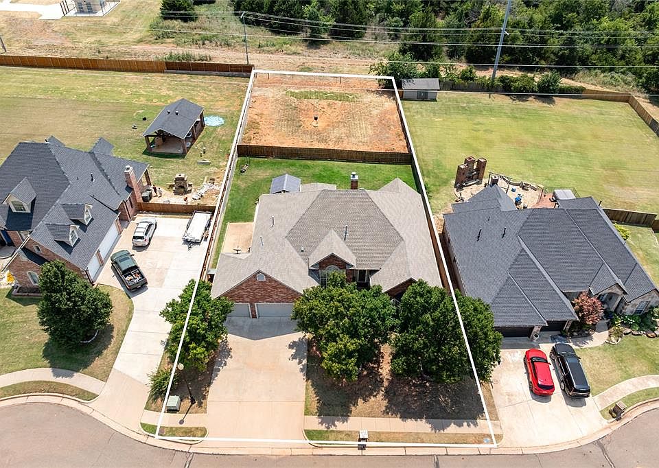 1st image of 3308 Huntsman Ct