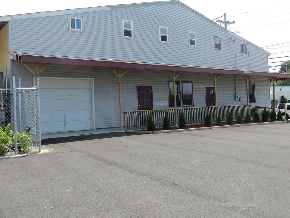 2nd image of 515 Wilbur Ave