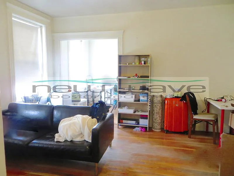 1 bed, 550 sqft, $2,800 — Photo 3