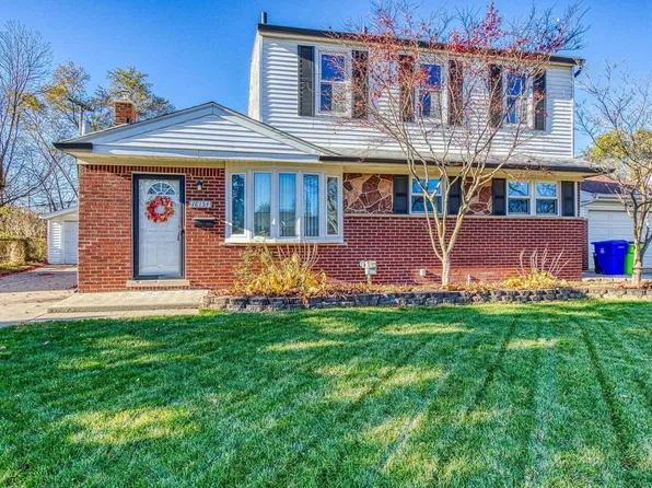 18154 Davidson Rd, Fraser, MI 48026