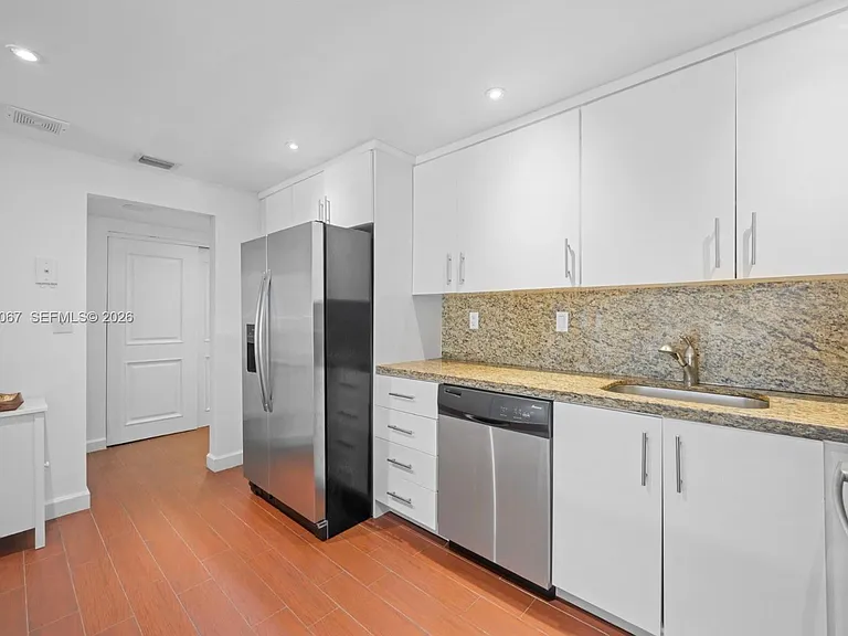 19380 Collins Ave #1211 — Photo 10